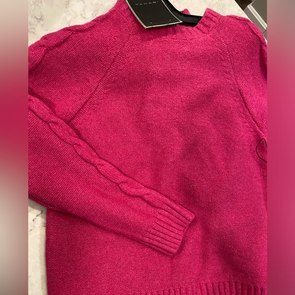 NWT! Sweater + scarf set. Tahari brand. - Picture 3 of 11